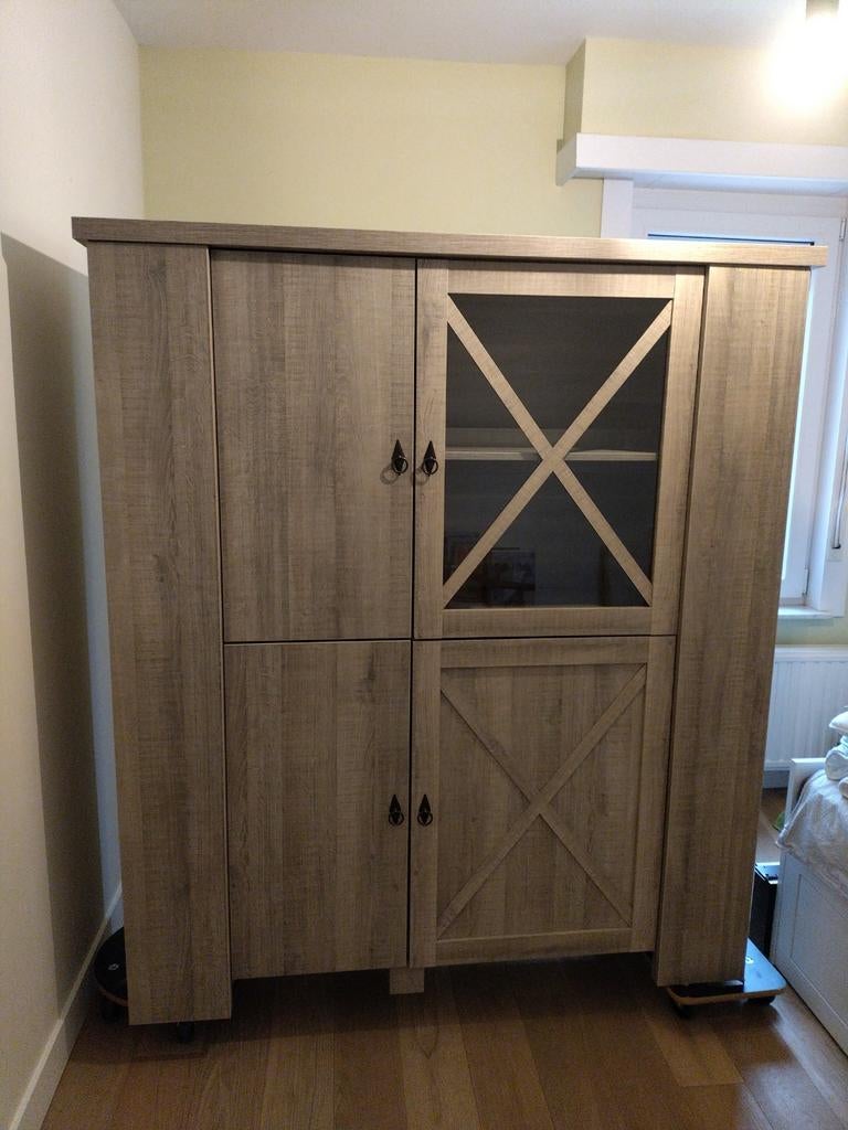 Vitrine kast in zeer goede staat, Ophalen