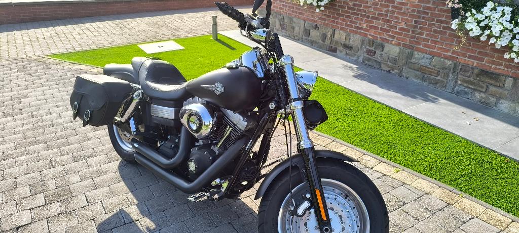 Harley-Davidson Dyna Fat Bob, 2 cilinders, Occasion, 1600 cc, Chopper