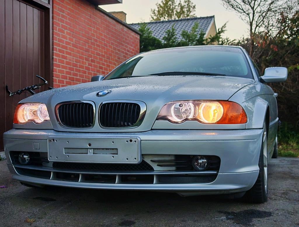 BMW E46 318Ci 1er propriétaire Nouveaux coilovers | 28,00€, Cuir, Argent ou Gris, Achat, Noir