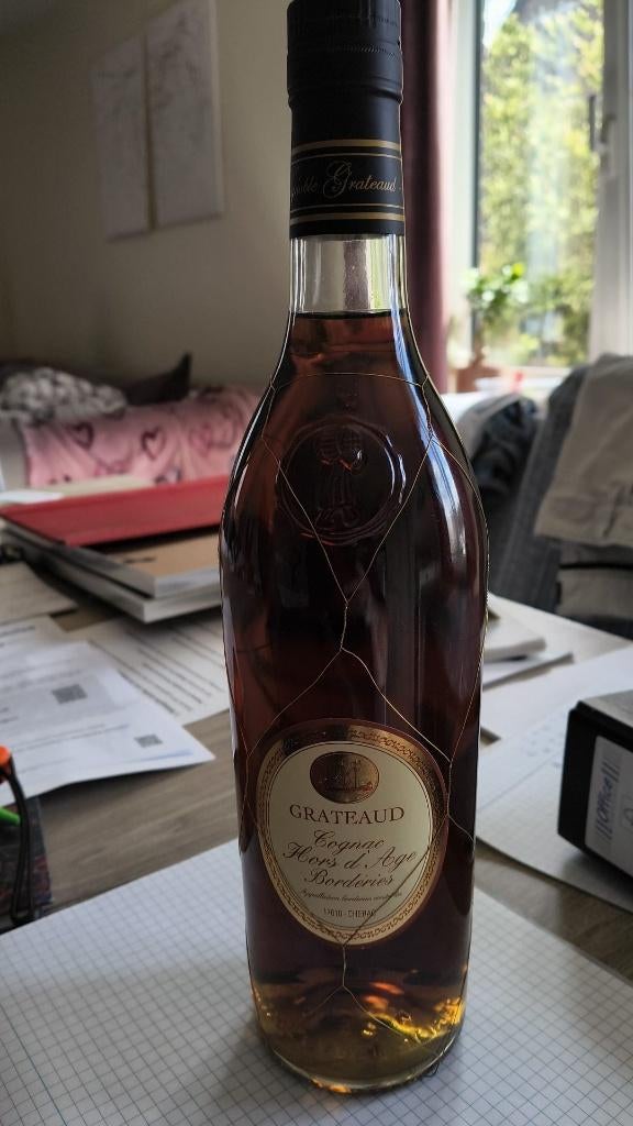 Grateaud, Cognac Hors d'age borderies, Collections, Vins, Neuf, Pleine, Enlèvement, Autres types