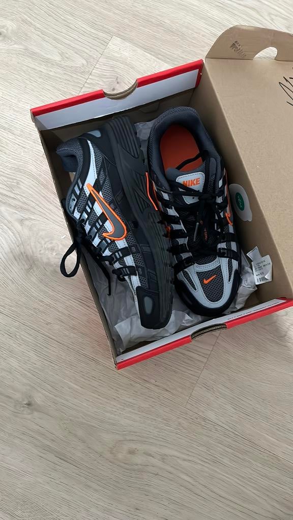 Chausseur p-6000,38.5,orange noir gris, Vêtements | Hommes, Chaussures, Enlèvement ou Envoi, Comme neuf, Baskets, Noir