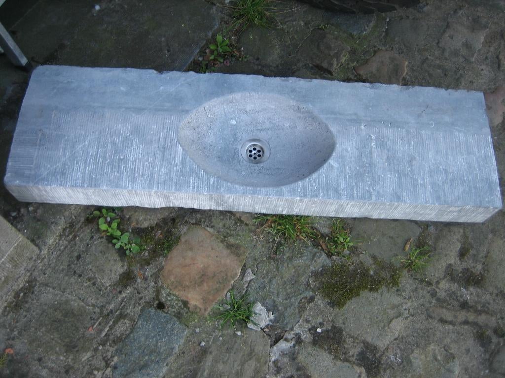 mooie oude gefrijnde arduinen pompbak,handenwasser, Ophalen