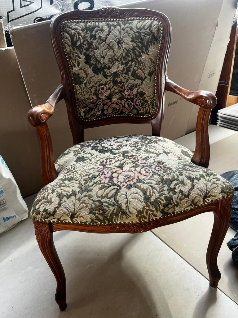 Stoel, Antiquités & Art, Enlèvement