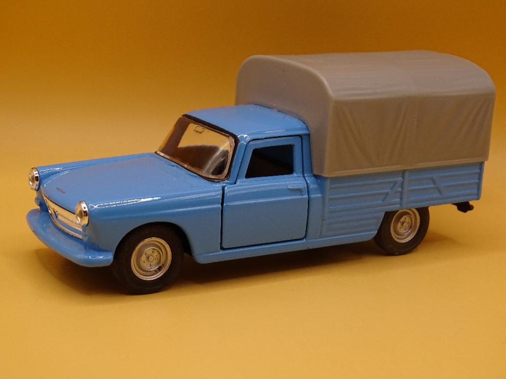 Peugeot 404 Pickup (1968) 1:43, Hobby & Loisirs créatifs, Voitures miniatures | 1:43, Enlèvement ou Envoi, Comme neuf, Voiture