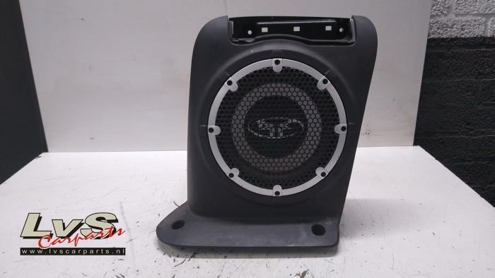 Subwoofer van een Mitsubishi Outlander, Auto-onderdelen, Elektronica en Kabels, Mitsubishi, Gebruikt, 3 maanden garantie, Ophalen of Verzenden