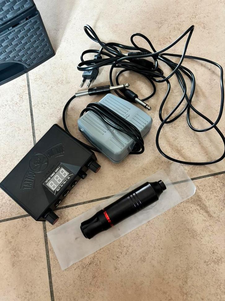 Starterspakket tattoos, Divers, Divers Autre, Comme neuf, Enlèvement