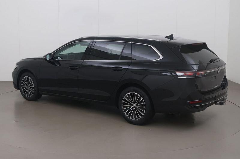 Volkswagen Passat SW 1.5 etsi elegance 150 AT, Auto's, Automaat, 4 cilinders, 1573 kg, Overige bekleding