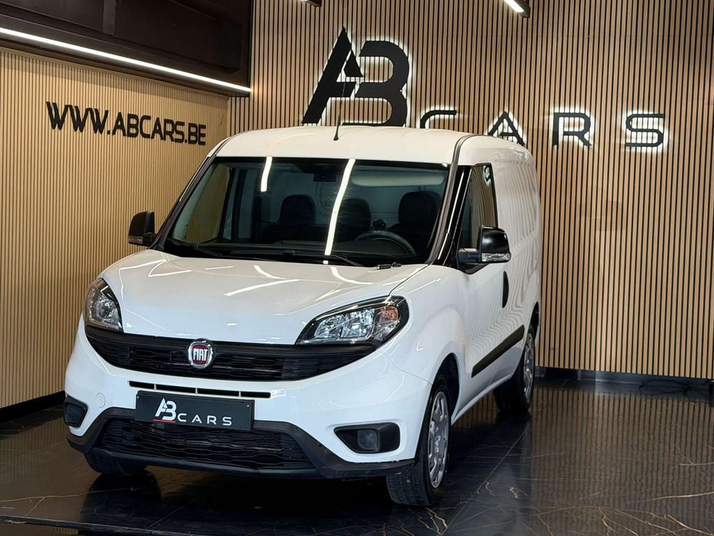 Fiat Doblò 1.4i * UTILITAIRE * 1ER PROPRIETAIRE *, Autos, Camionnettes & Utilitaires, Achat, Entreprise, 2 places, Boîte manuelle