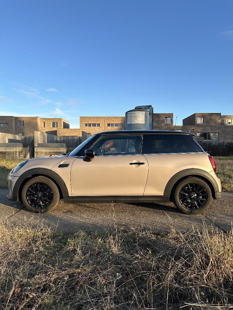 MINI Cooper 3 portes 2021, Autos, Mini, Particulier, Cooper, Airbags, Air conditionné, Alarme, Apple Carplay, Bluetooth, Ordinateur de bord