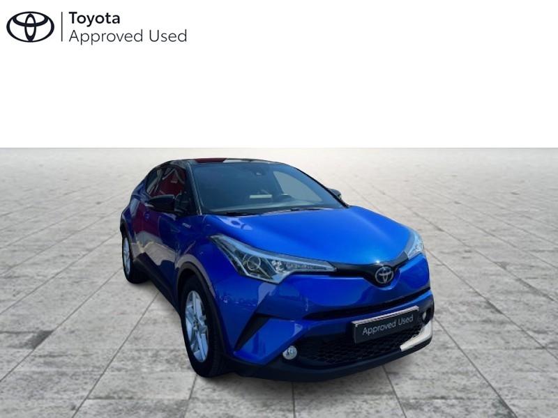 Toyota C-HR C-LUB bi-tone C-HR Club bi-tone 1.8 Hybride, Autos, Toyota, Achat, Euro 6, 72 kW, Capteur de stationnement