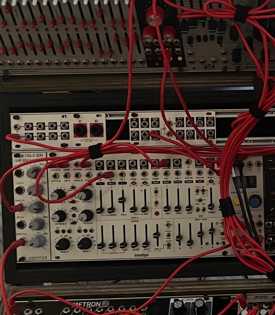 Intellijel atlantix + 1u expander, Muziek en Instrumenten, Ophalen of Verzenden