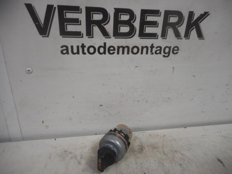INTERRUPTEUR D'ECLAIRAGE Mercedes-Benz 190 (W201), Autos : Pièces & Accessoires, Utilisé, Mercedes-Benz