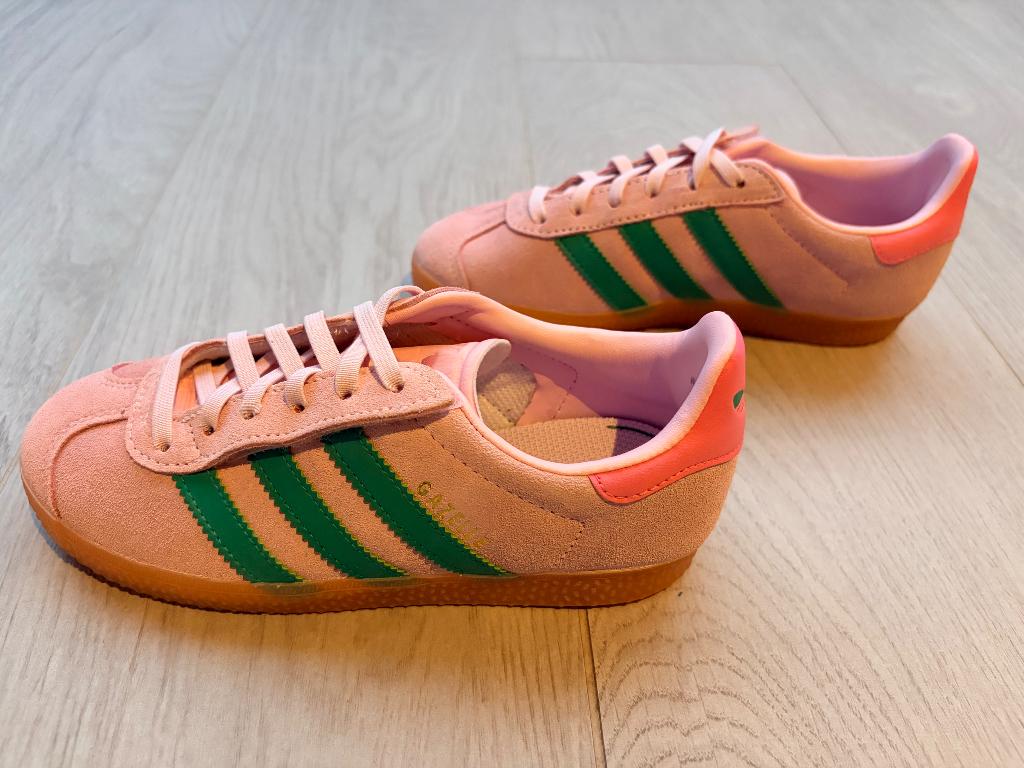 Adidas Gazelle meisjes maat 33 (gloednieuw), Enfants & Bébés, Vêtements enfant | Chaussures & Chaussettes, Neuf, Adidas, Enlèvement ou Envoi