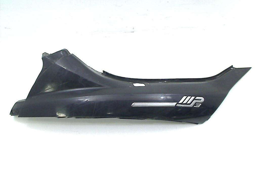 KONTPANEEL RECHTS MP3 500 ie Sport 2013-2015 (VIN: ZAPM681), Motoren, Onderdelen | Overige, Dhr. S. di Majo, Gebruikt, Info@cama-motorparts.nl