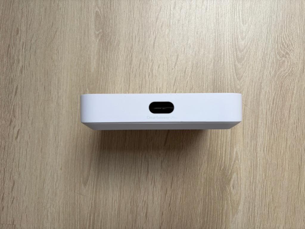 Ubiquiti Cloud Gateway Ultra (switch), Computers en Software, Netwerk switches, Zo goed als nieuw, Ophalen of Verzenden