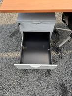 Ruim en stevig bureau + Ladeblok + Bureaustoel – €175, Enlèvement, Comme neuf