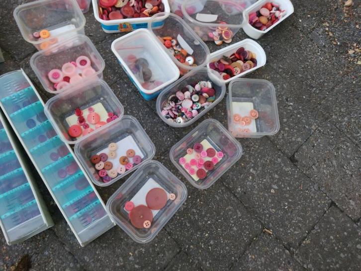 knopen, Hobby & Loisirs créatifs, Couture & Fournitures, Comme neuf, Bouton ou Boutons, Enlèvement ou Envoi