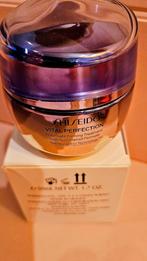 SHISEIDO Vital perfection Overnight Firming Treatment NIEUW, Ophalen of Verzenden, Nieuw, Gehele gezicht, Verzorging