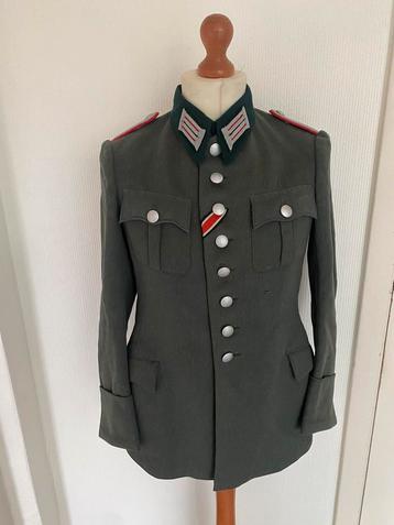 uniforme d'officier avant ww2 disponible aux enchères