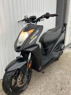 Scooter kymco renovo nacked classe A, Vélos & Vélomoteurs, Scooters | Marques Autre, Enlèvement