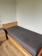 Eenpersoonsbed en gratis lattenbodem, Ophalen, Zo goed als nieuw, Eenpersoons