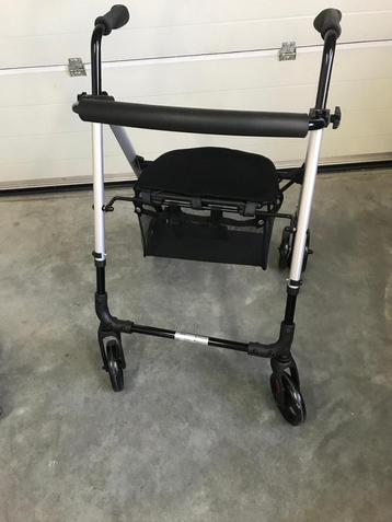 Nieuwe rollator - Mobiclinic beschikbaar voor biedingen