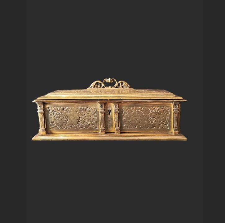 Neorenaissance Messing Kistje Met Gegraveerd Arabesken, Antiek en Kunst, Antiek | Brons en Koper, Koper, Ophalen of Verzenden