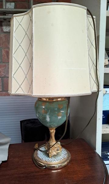 Mangani Porselein Tafel Lamp beschikbaar voor biedingen