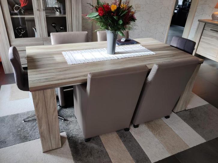 Eettafel 1m90 X 1m00 met stoelen, Huis en Inrichting, Complete eetkamers, Ophalen