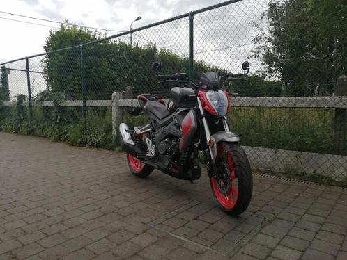 Naked bike xstreet rs 125 cc, Motos, Motos | KTM, Particulier, Naked bike, jusqu'à 11 kW, 1 cylindre, Enlèvement