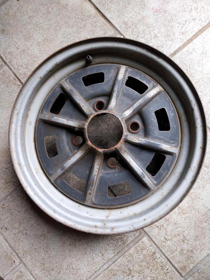 GEZOCHT: Stalen velg Sprintstar/Lemmerz 4-1/2 j -15 duim., Auto-onderdelen, Banden en Velgen, Velg(en), Ophalen