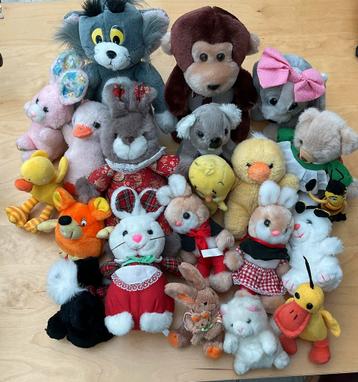 Lot de peluches beschikbaar voor biedingen