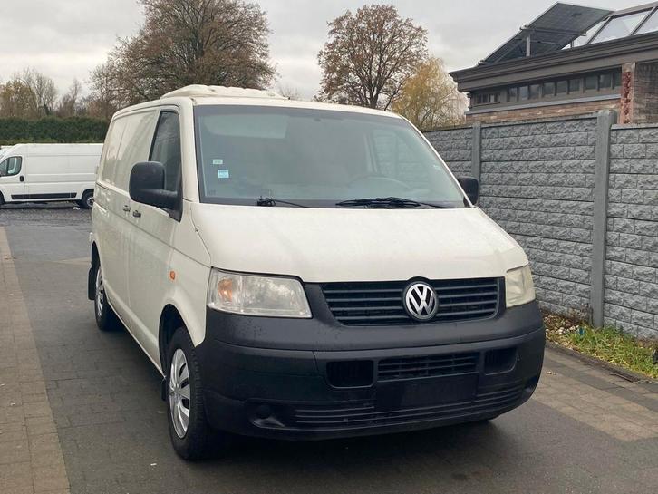 Volkswagen t5 2.5 tdi frigo, Auto's, Bestelwagens en Lichte vracht, Bedrijf, Te koop, Volkswagen, Diesel, Handgeschakeld, Ophalen