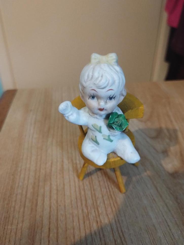 Decoratief beeldje kind, Verzamelen, Beelden en Beeldjes, Nieuw, Mens, Ophalen of Verzenden