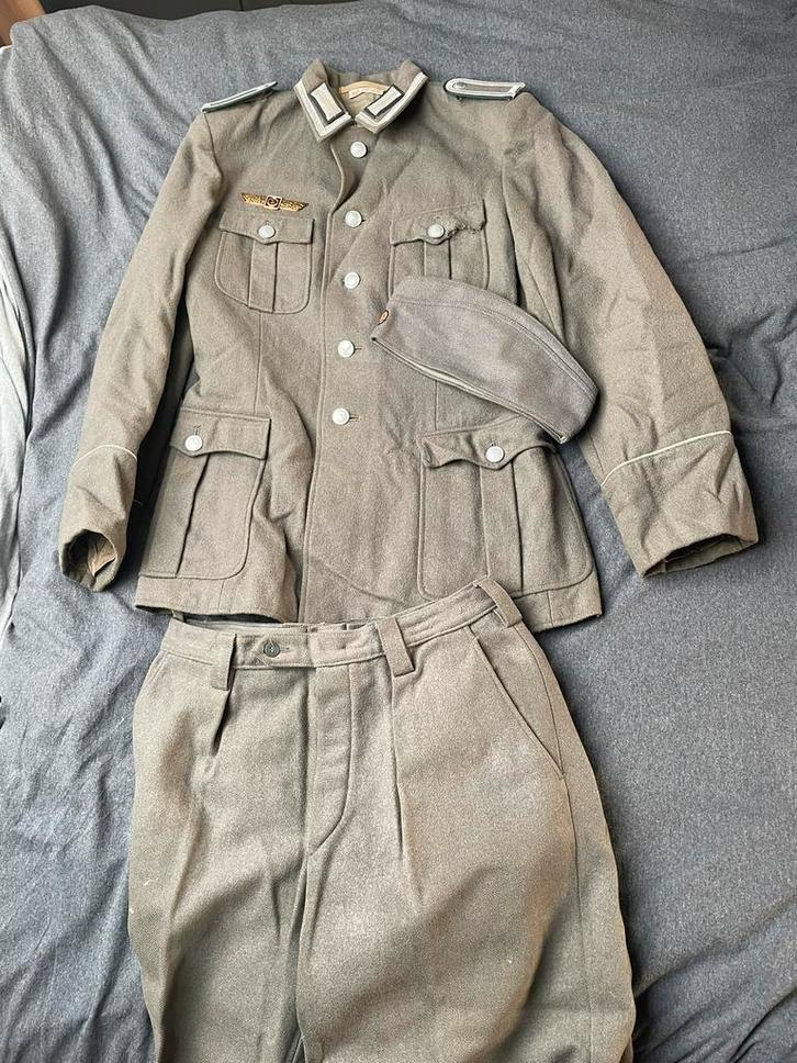 Koude Oorlog NVA unterfeldwebel cap, jas en broek, Verzamelen, Militaria | Algemeen, Landmacht, Kleding of Schoenen, Verzenden