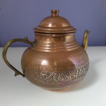 koperen Oosterse theepot beschikbaar voor biedingen