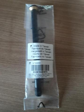 Specialized achterste steekas (thru-axle) voor een MTB beschikbaar voor biedingen