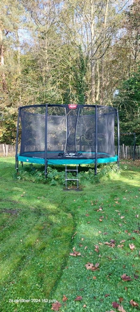 Trampoline Berg 430, Kinderen en Baby's, Speelgoed | Buiten | Trampolines, Gebruikt, Ophalen