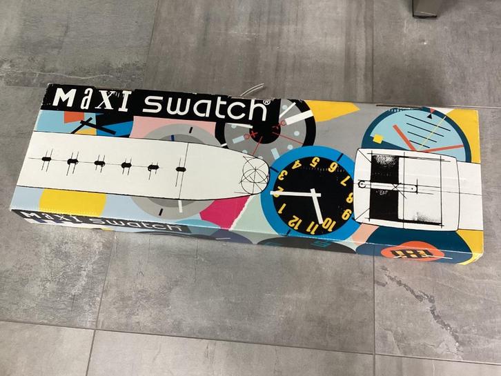 Maxi Swatch Monocle MGB 201, Handtassen en Accessoires, Horloges | Dames, Zo goed als nieuw, Polshorloge, Swatch, Kunststof, Kunststof