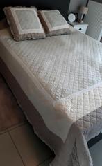 Bedspei en kussens, Ophalen of Verzenden, Zo goed als nieuw, Beige