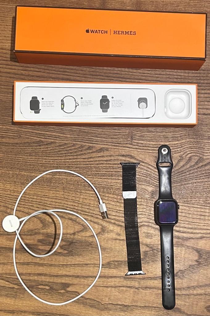 Apple Watch (serie 8), Bijoux, Sacs & Beauté, Montres connectées, Comme neuf, iOS, Noir, Enlèvement