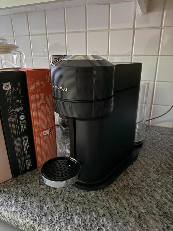 Nespresso koffiemachine Vertuo next premium, Elektronische apparatuur, Koffiezetapparaten, Zo goed als nieuw, Koffiemachine, Ophalen
