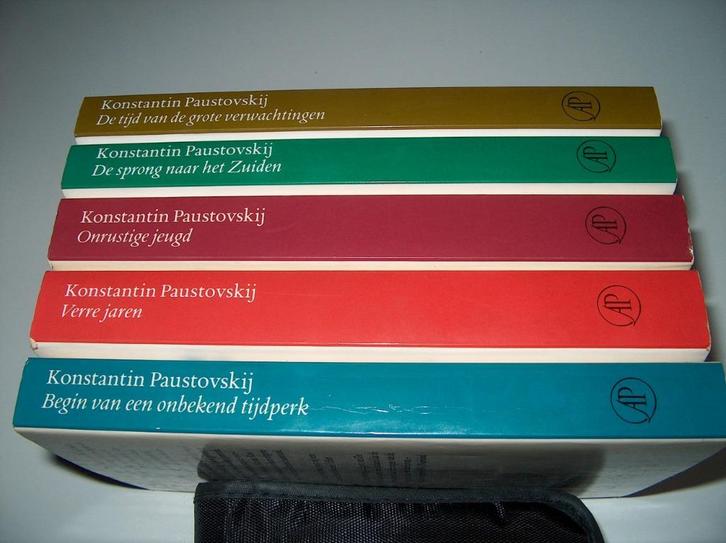 5 boeken Konstantin Paustovskij, Boeken, Literatuur, Zo goed als nieuw, Europa overig, Ophalen of Verzenden