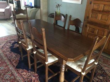 tafel met 6 stoelen, massief hout beschikbaar voor biedingen
