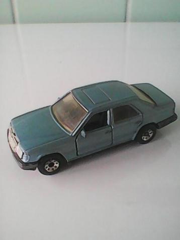 Vintage Matchbox Mercedes 300 E AFHALING LEES BESCHRIJVING beschikbaar voor biedingen