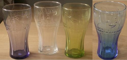 4 Coca Cola contour glazen 2010  met afdruk in glas van voet, Verzamelen, Glas en Drinkglazen, Nieuw, Ophalen of Verzenden