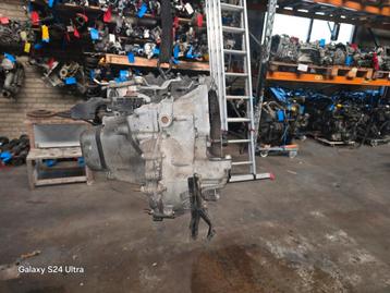 Versnellingsbak Peugeot 208 1.2 12V.     20CR03 beschikbaar voor biedingen