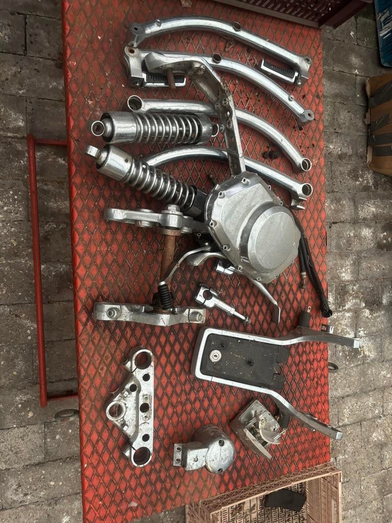 Intruder 800/1400 chroom onderdelen, Ophalen