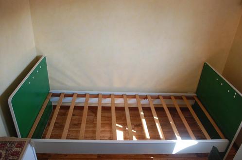 kinderslaapkamer, Kinderen en Baby's, Kinderkamer | Bedden, Gebruikt, Lattenbodem, Matras, Ophalen