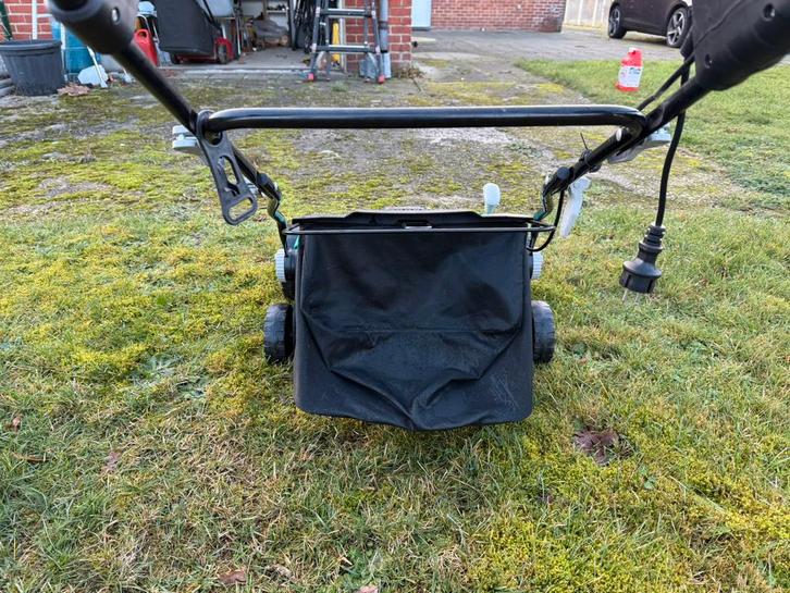 Tondeuse à gazon FERREX 1500W — très bon état, Jardin & Terrasse, Tondeuses à gazon, Envoi